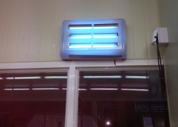 식품공장 .포충등.점검